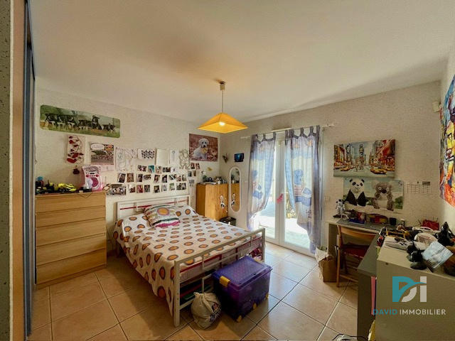 Villa - 215 m² - 8 pièces