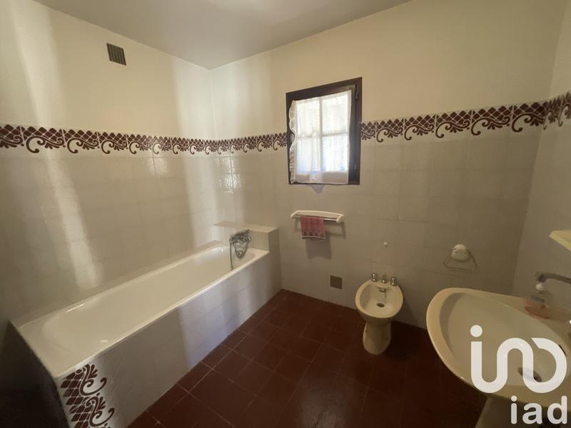 Maison - 214 m² - 9 pièces