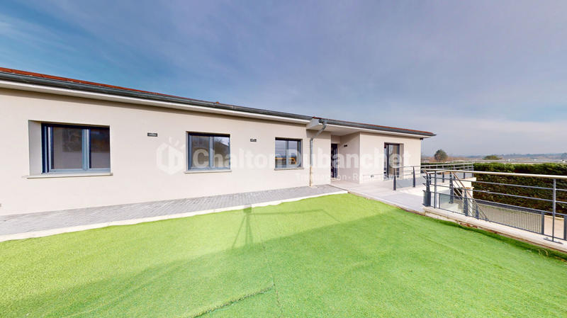 Maison - 185 m² - 7 pièces