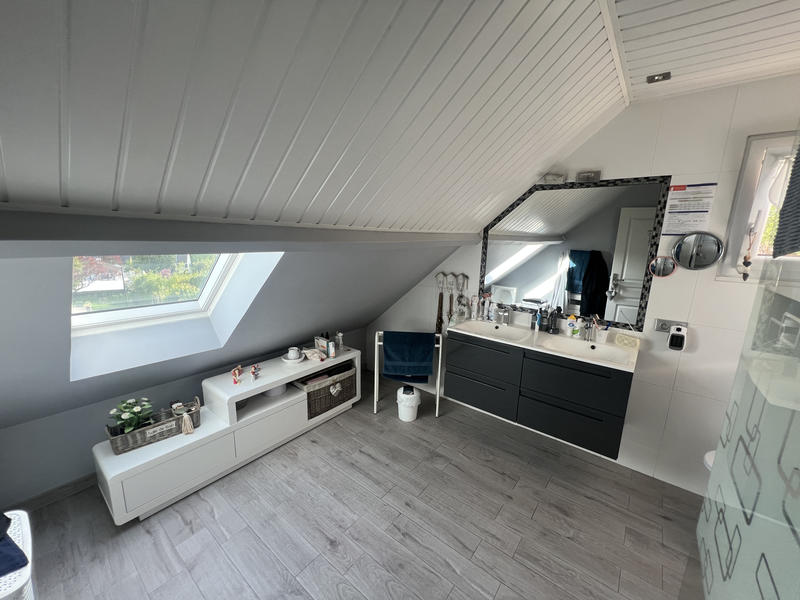 Maison - 140 m² - 5 pièces