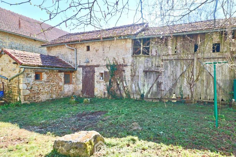 Maison - 93 m² - 4 pièces