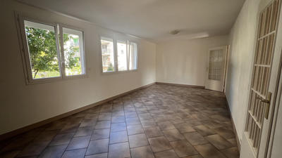 Appartement - 82 m² - 5 pièces