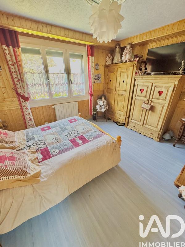 Maison - 210 m² - 6 pièces