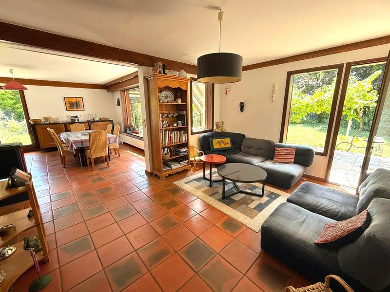 Maison - 170 m² - 7 pièces