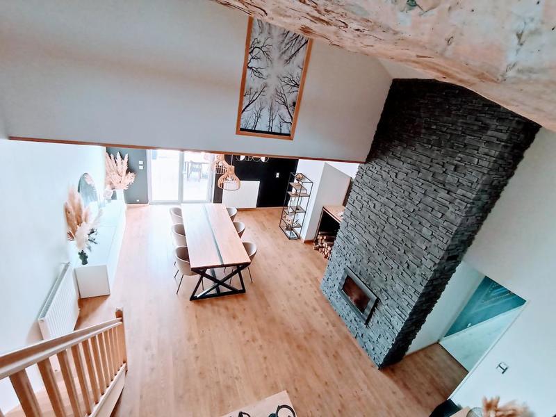 Maison - 220 m² - 12 pièces