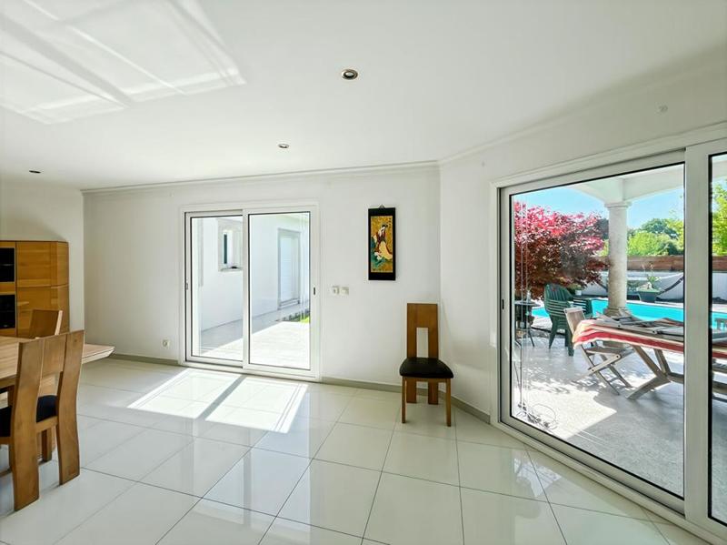 Maison - 150 m² - 5 pièces