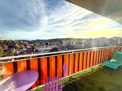 Appartement - 77 m² - 4 pièces