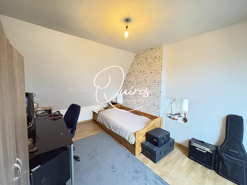 Maison - 209 m² - 12 pièces