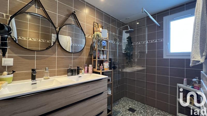 Maison - 194 m² - 9 pièces