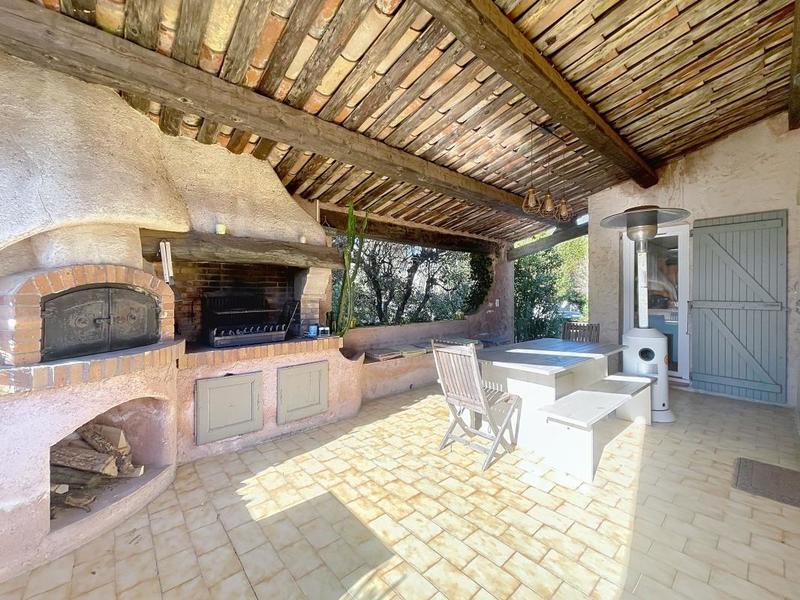 Villa - 180 m² - 5 pièces