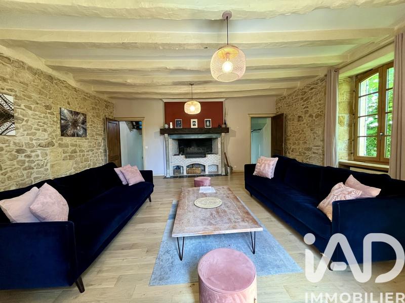 Maison - 224 m² - 8 pièces