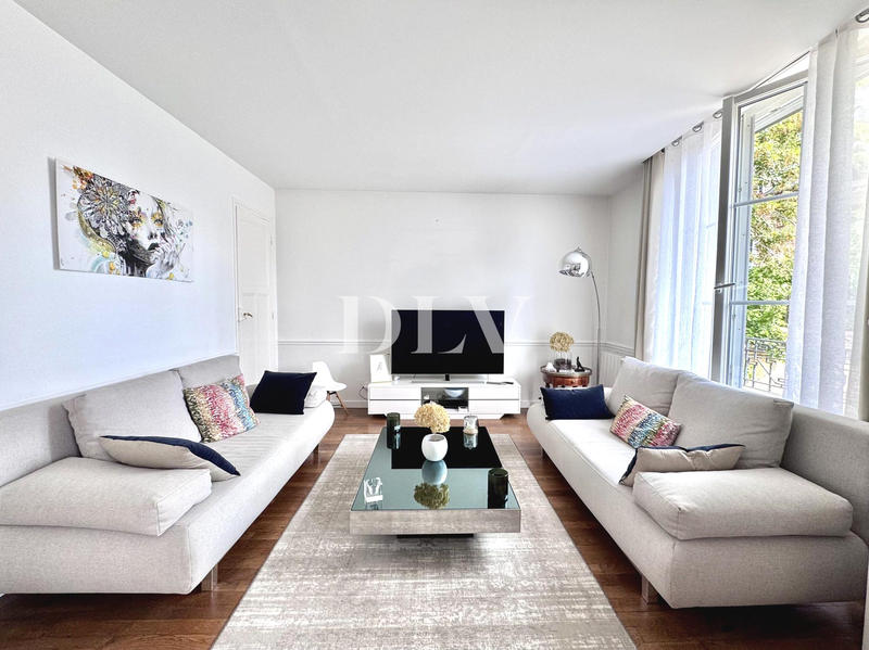 Appartement - 90 m² - 2 pièces