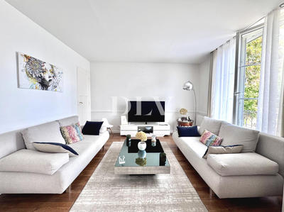 Appartement - 90 m² - 2 pièces