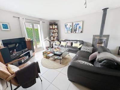 Maison - 135 m² - 5 pièces