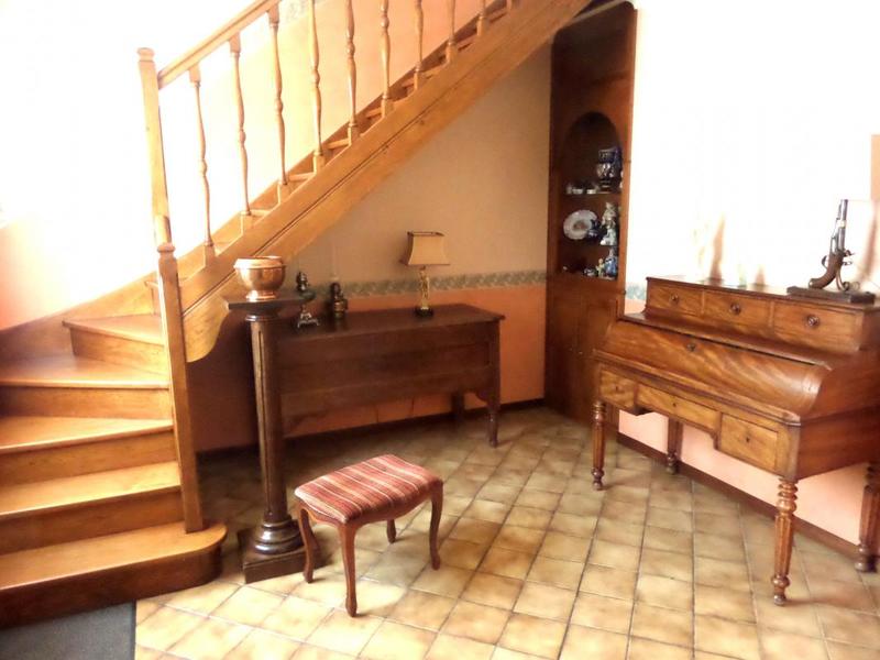 Maison - 99 m² - 5 pièces