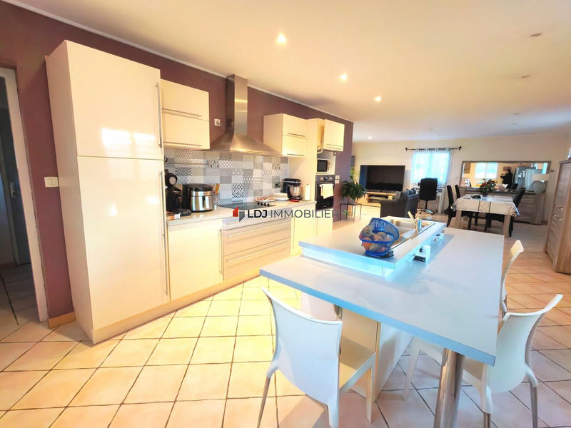 Villa - 136 m² - 5 pièces