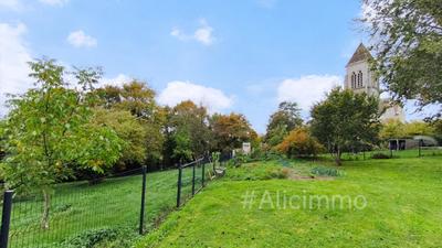 Maison - 263 m² - 8 pièces