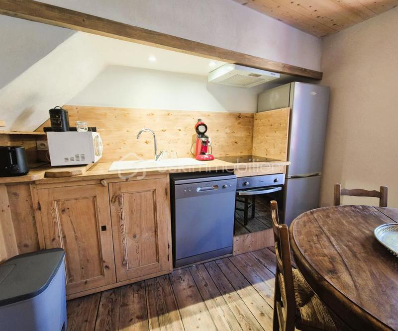 Immeuble - 240 m² - 10 pièces