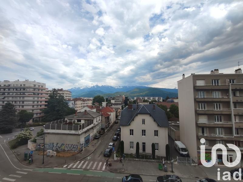 Appartement - 83 m² - 3 pièces