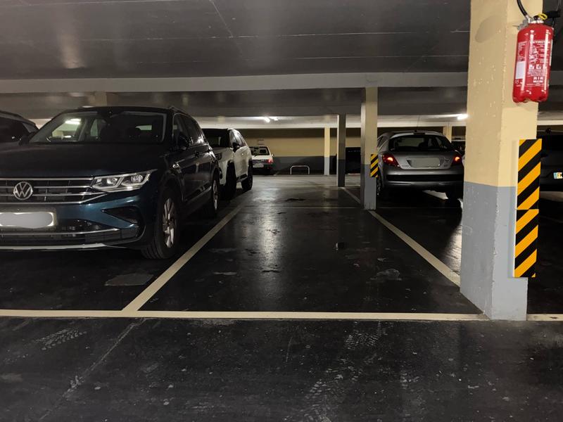 Parking / Garage - 12 m²