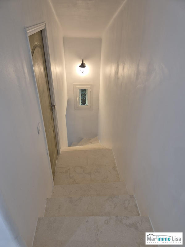 Maison traditionnelle - 76 m² - 4 pièces