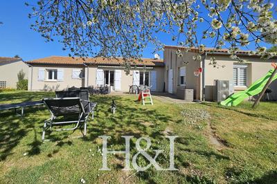 Propriété - 145 m² - 5 pièces