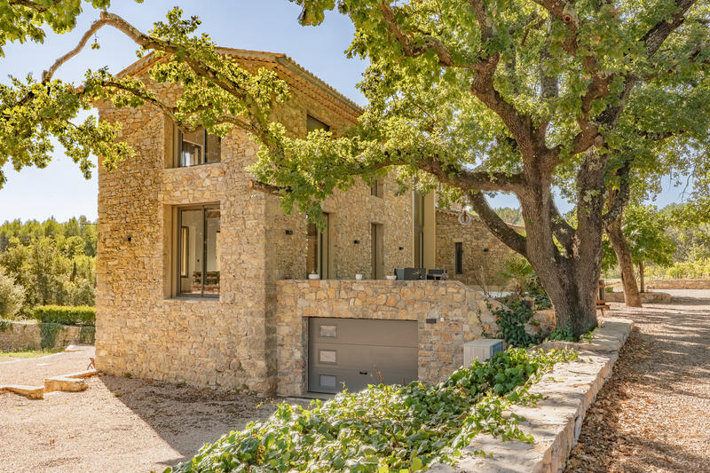 Bastide - 324 m² - 9 pièces