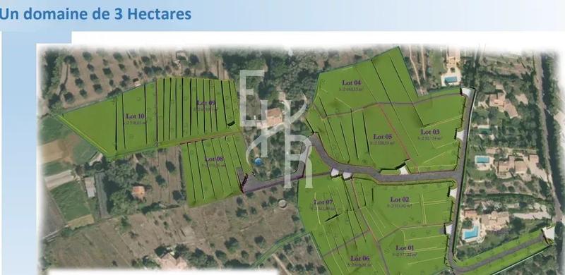 Terrain constructible - 2 571 m²