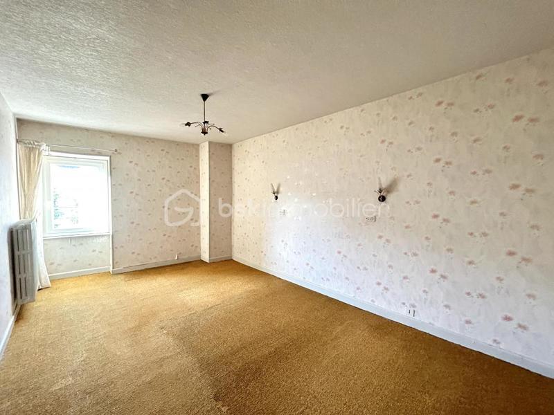 Maison de village - 130 m² - 7 pièces