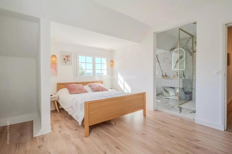 Maison - 137 m² - 7 pièces