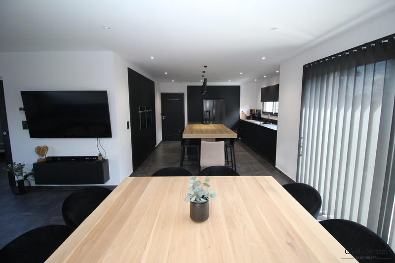 Maison - 156 m² - 4 pièces