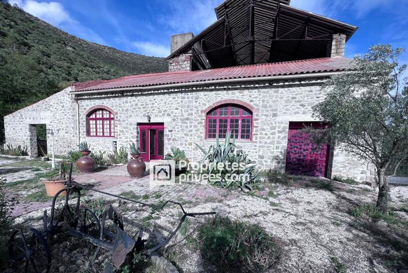 Maison - 200 m² - 7 pièces