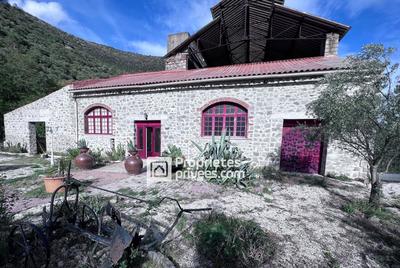 Maison - 200 m² - 7 pièces