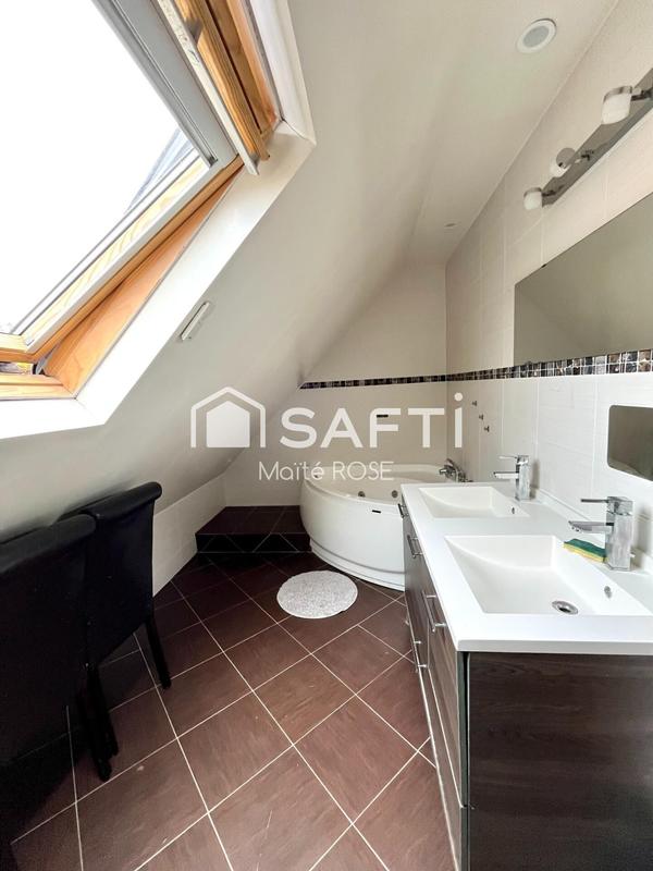 Maison - 155 m² - 7 pièces