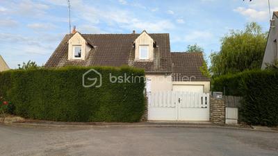 Maison - 95 m² - 5 pièces