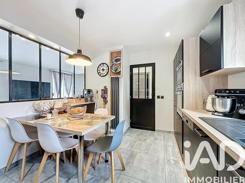 Maison - 108 m² - 4 pièces