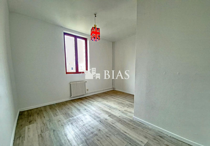 Maison - 85 m² - 5 pièces