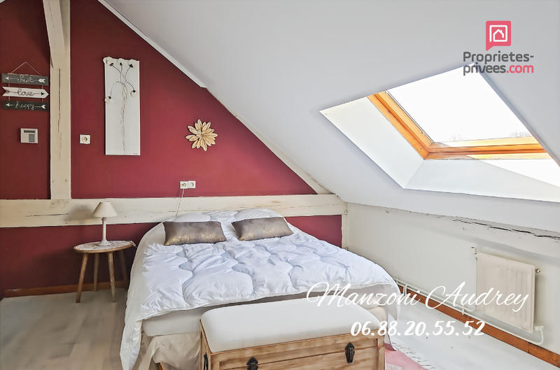 Demeure - 1 456 m² - 12 pièces