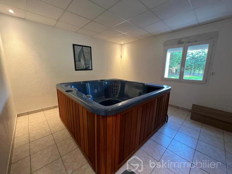 Villa - 460 m² - 14 pièces