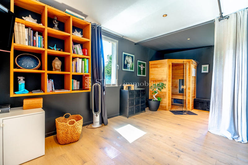 Villa - 350 m² - 13 pièces