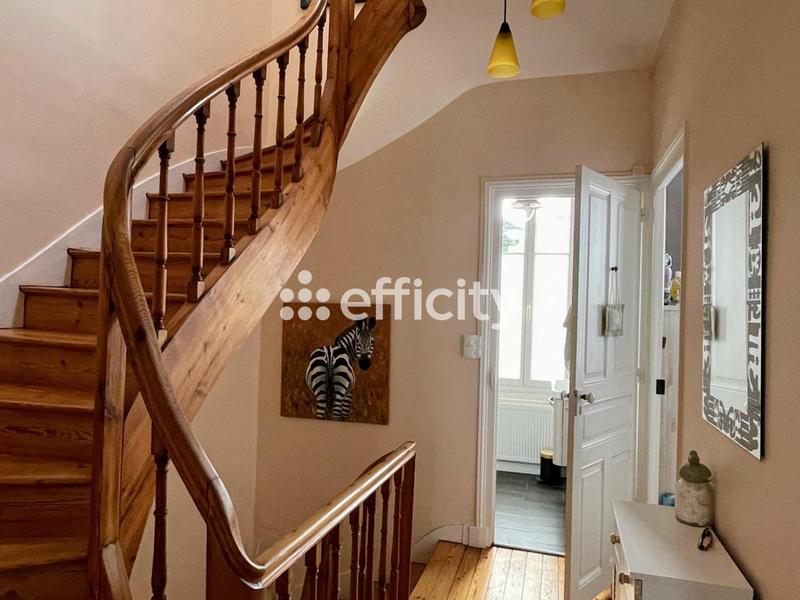 Maison - 155 m² - 7 pièces