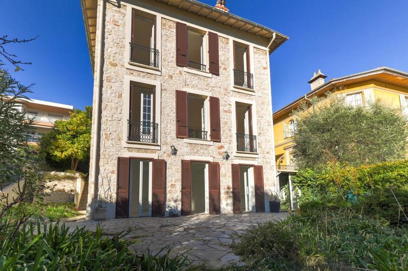 Villa - 142 m² - 5 pièces