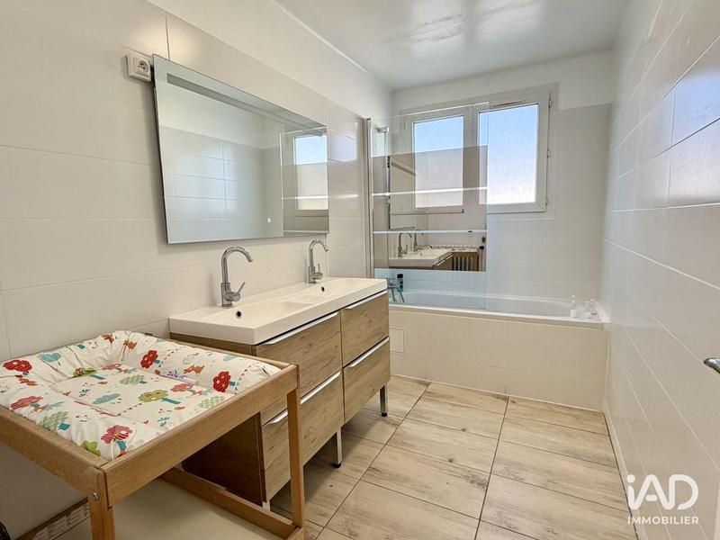 Maison - 139 m² - 5 pièces