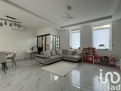 Maison - 98 m² - 4 pièces