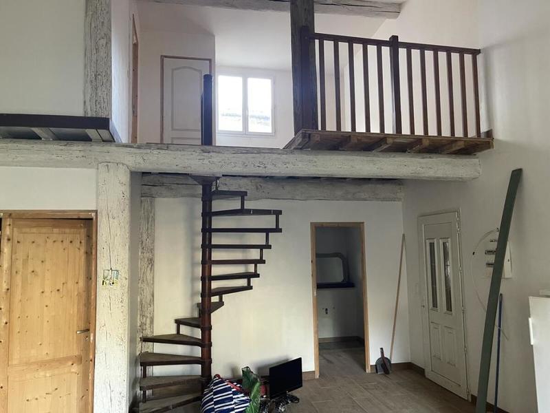 Maison - 330 m² - 8 pièces