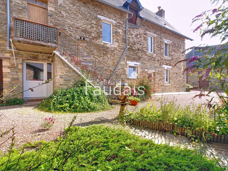 Maison - 160 m² - 5 pièces