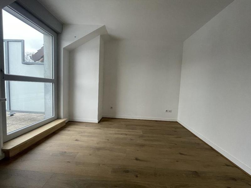 Appartement ancien - 94 m² - 4 pièces