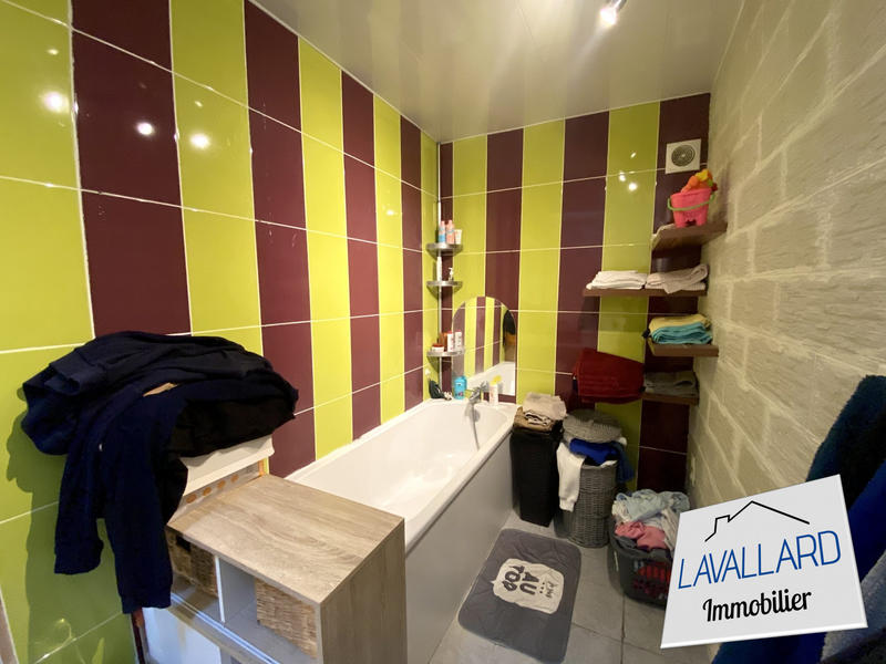 Maison - 80 m² - 4 pièces