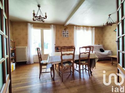 Maison - 95 m² - 6 pièces