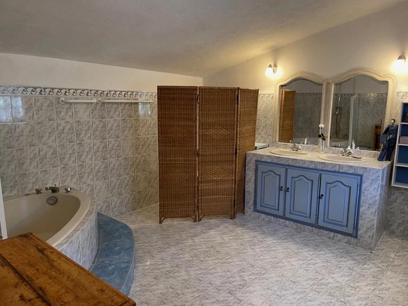 Maison - 163 m² - 6 pièces